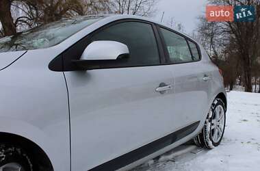 Хетчбек Renault Megane 2012 в 