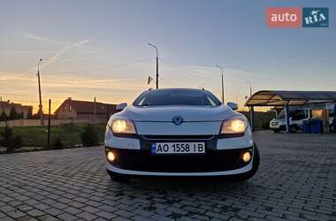 Хэтчбек Renault Megane 2012 в 