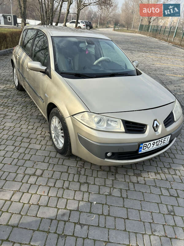 Хэтчбек Renault Megane 2006 в Каменском