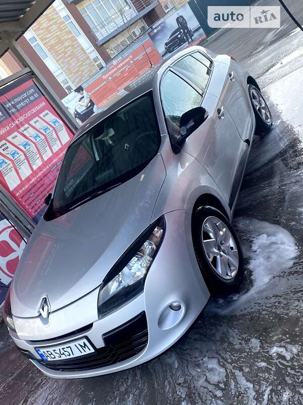 Хэтчбек Renault Megane 2011 в Киеве