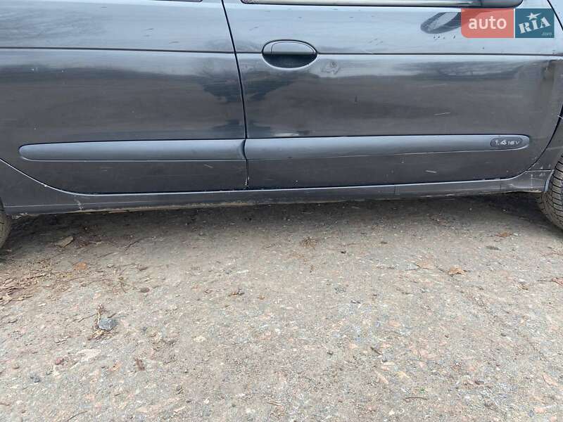 Седан Renault Megane 2003 в Прилуках