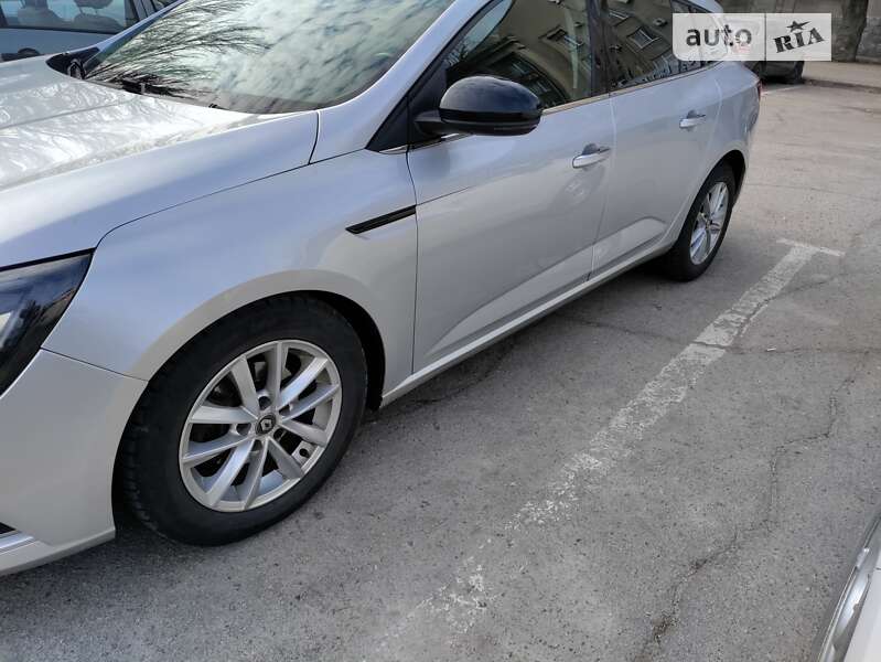 Универсал Renault Megane 2017 в Запорожье фото 20 Универсал Renault Megane 2017 в Запорожье