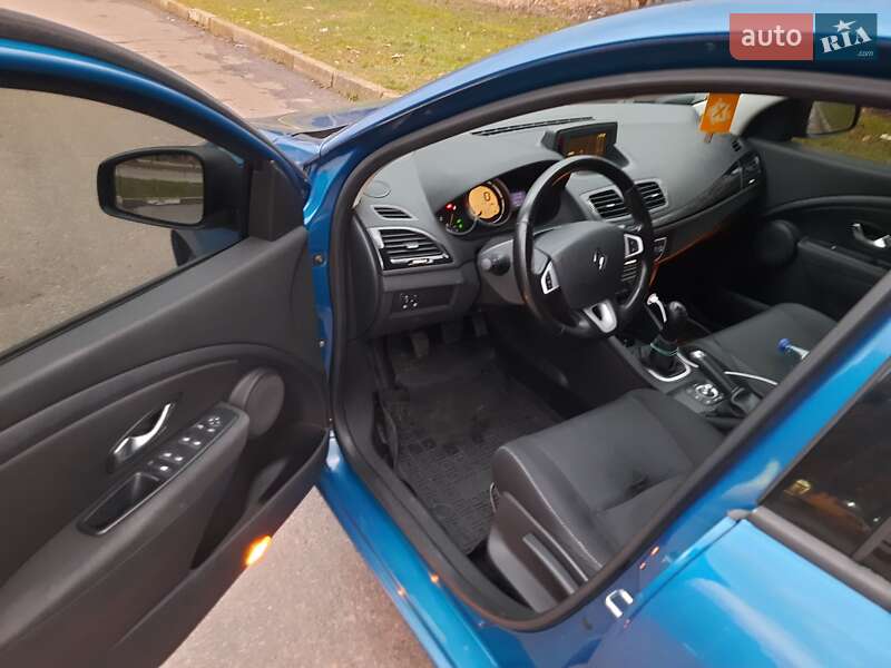 Хэтчбек Renault Megane 2011 в Калуше