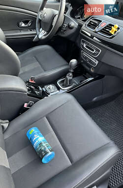 Купе Renault Megane 2011 в 