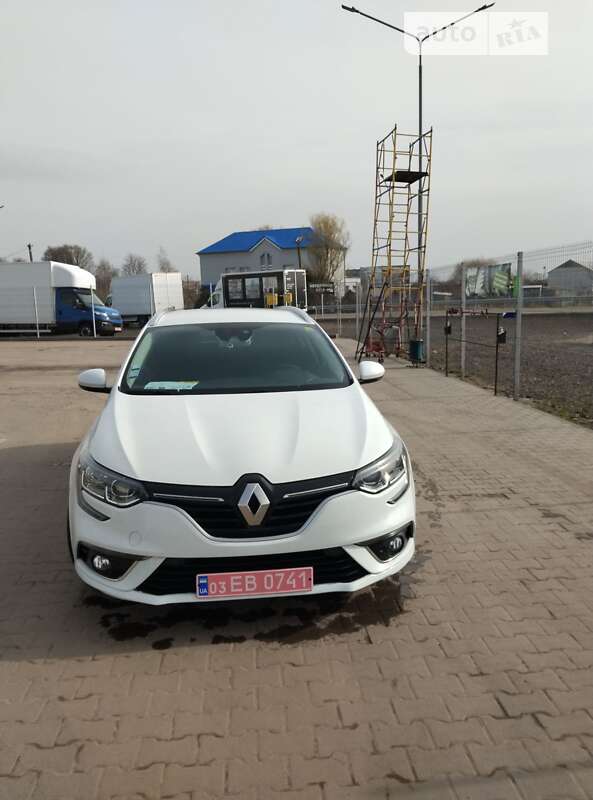 Универсал Renault Megane 2017 в Нововолынске