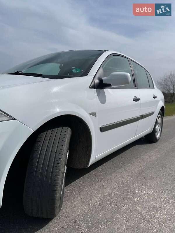 Седан Renault Megane 2008 в Дубно