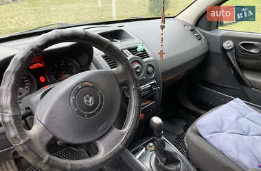 Хэтчбек Renault Megane 2004 в Рахове