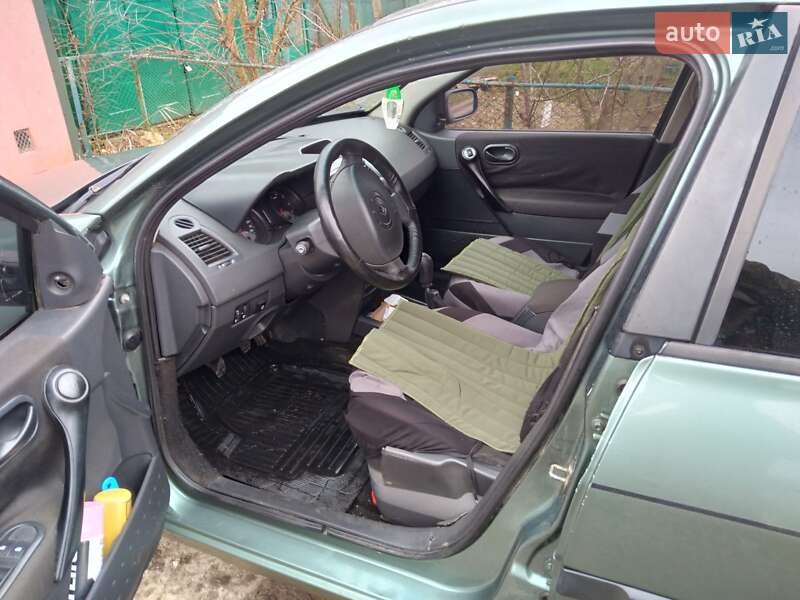 Седан Renault Megane 2005 в Кам'янці-Бузькій