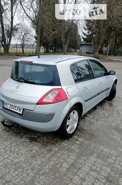 Хэтчбек Renault Megane 2003 в Каменке-Бугской