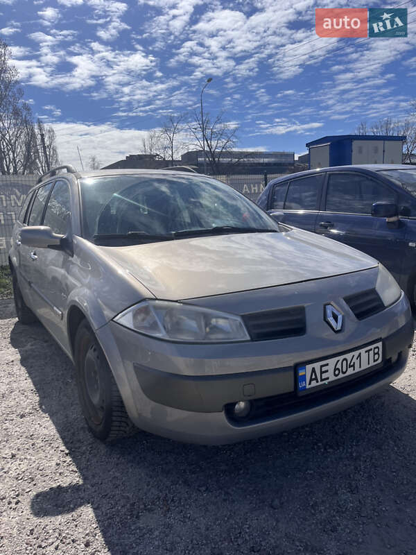 Универсал Renault Megane 2005 в Вишневом