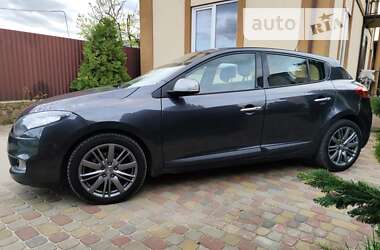 Хэтчбек Renault Megane 2011 в Вараше