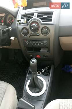 Седан Renault Megane 2006 в 