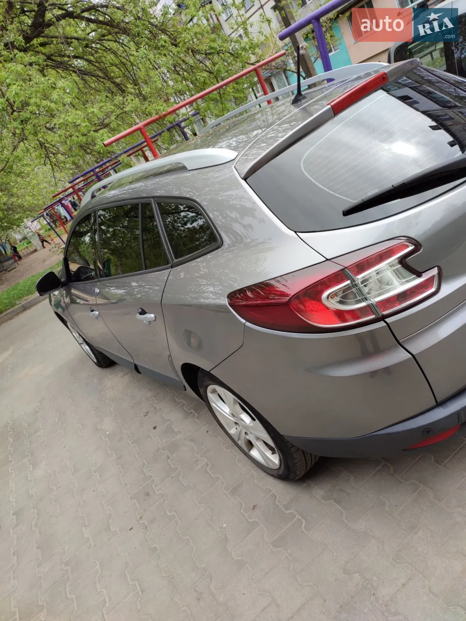 2010 Renault Megane - мініатюра 17