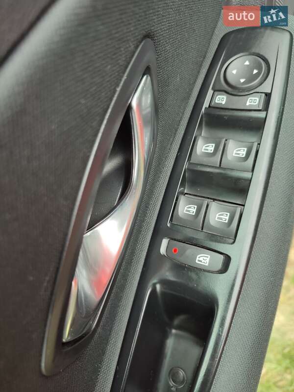 Универсал Renault Megane 2011 в Сумах фото 5 Универсал Renault Megane 2011 в Сумах