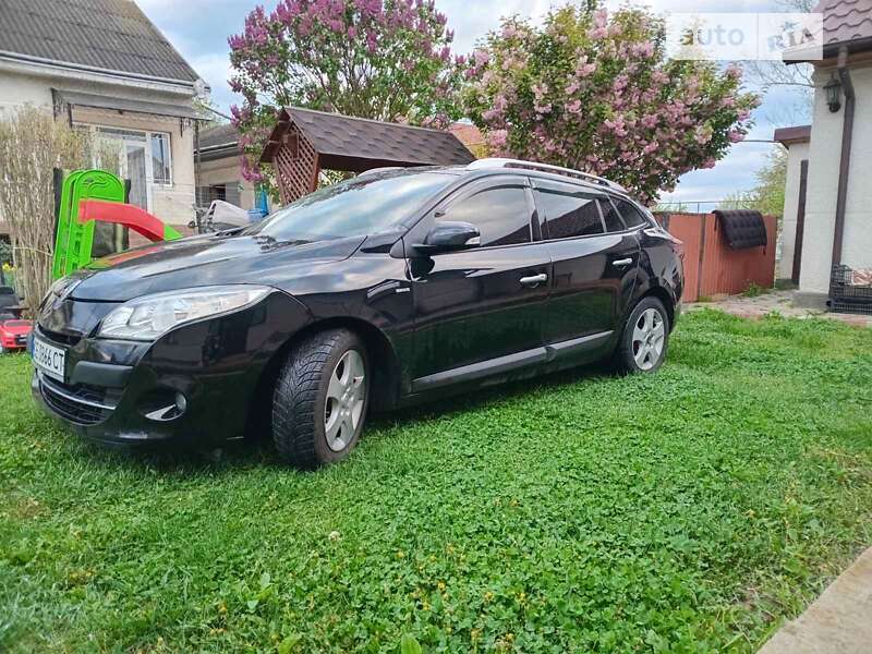 Універсал Renault Megane 2011 в Чернівцях