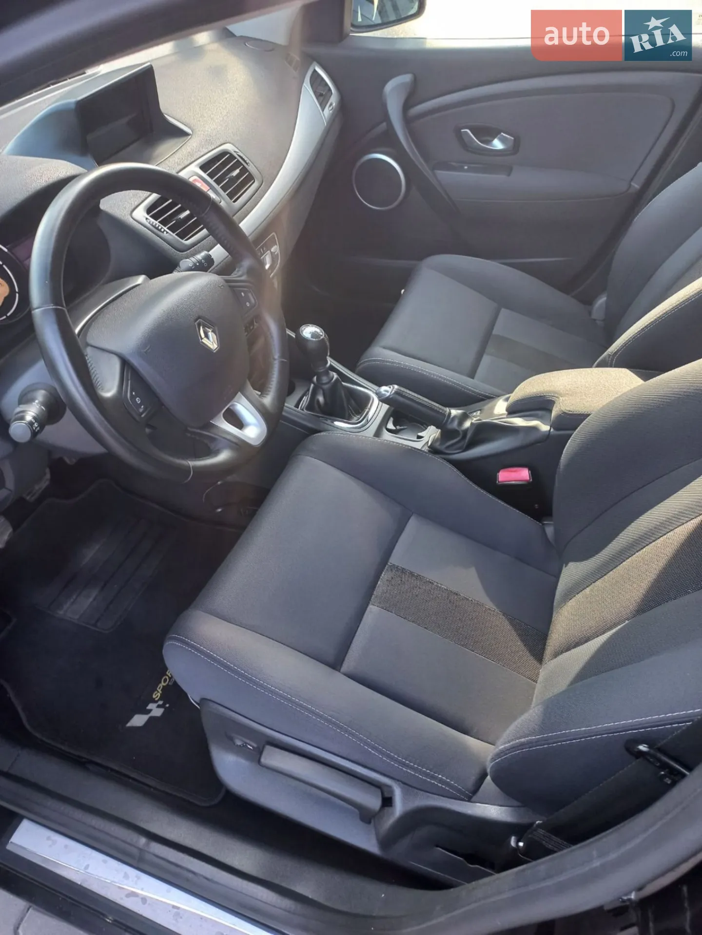 2010 Renault Megane - мініатюра 14