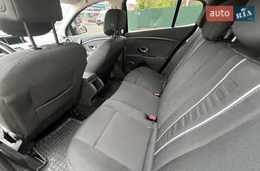 Хэтчбек Renault Megane 2013 в 
