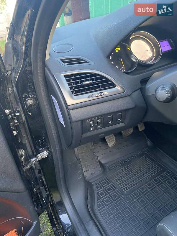 Универсал Renault Megane 2013 в Дубно фото 8 Универсал Renault Megane 2013 в Дубно