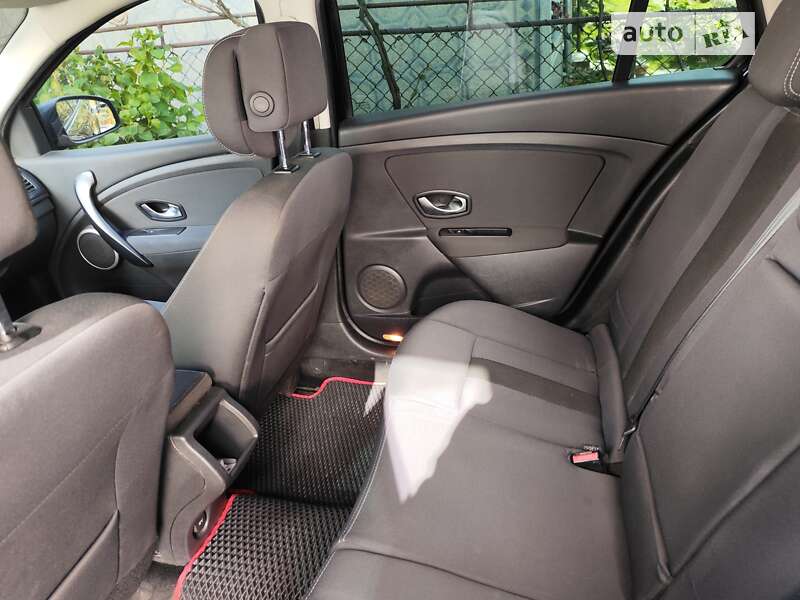 Універсал Renault Megane 2011 в Сваляві