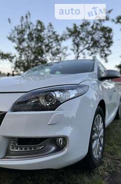 Универсал Renault Megane 2013 в Сторожинце