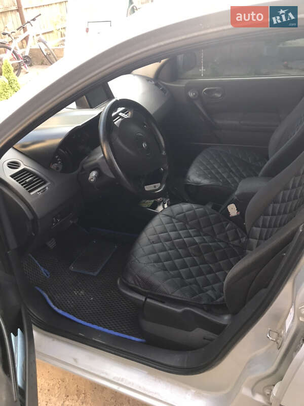 Седан Renault Megane 2005 в Рогатине