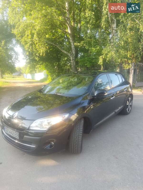 Хэтчбек Renault Megane 2011 в Городне