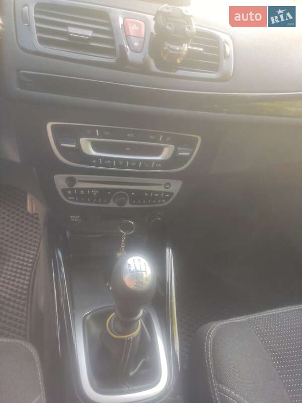 Хэтчбек Renault Megane 2011 в Городне