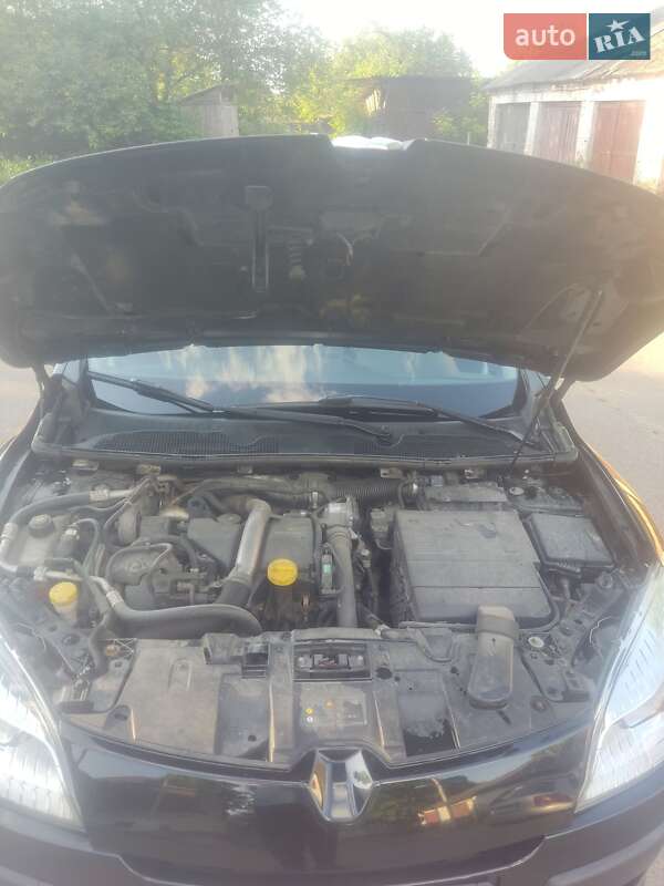 Хэтчбек Renault Megane 2011 в Городне