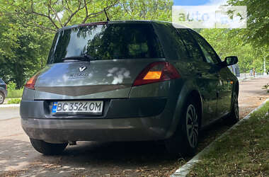 Хэтчбек Renault Megane 2002 в Дрогобыче