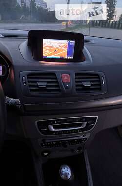 Хэтчбек Renault Megane 2009 в 