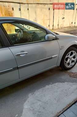 Седан Renault Megane 2005 в 