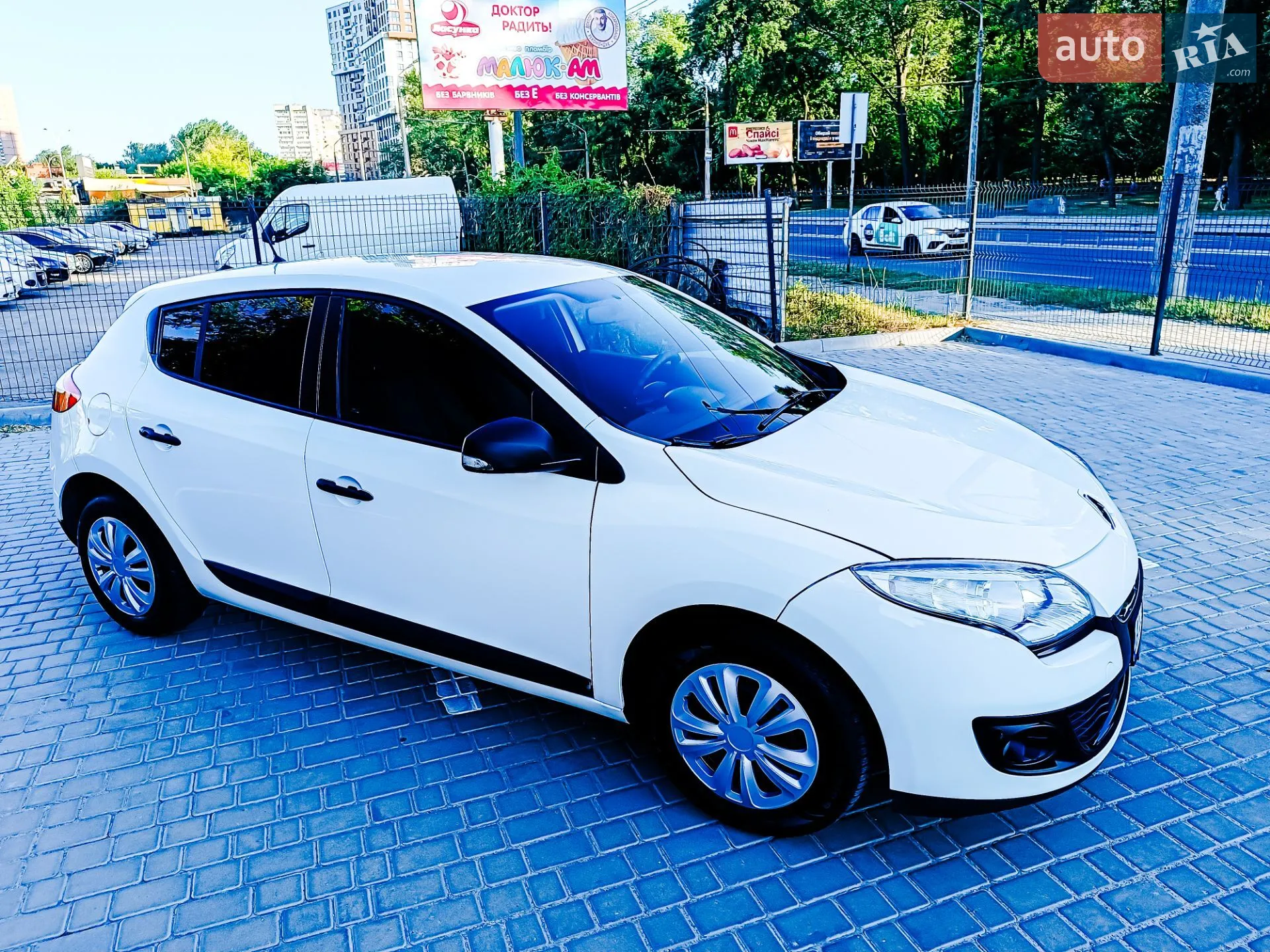 2013 Renault Megane - мініатюра 24