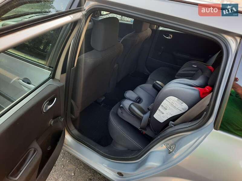 Универсал Renault Megane 2005 в Мукачево