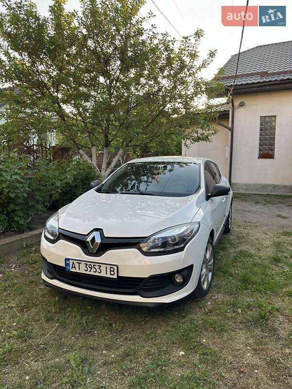 Хэтчбек Renault Megane 2014 в Тысменице