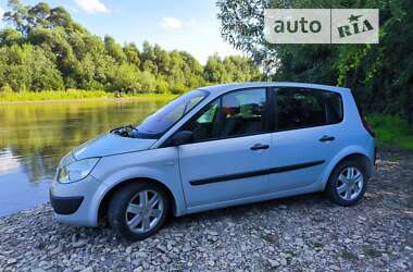 Хетчбек Renault Megane 2005 в Стрию