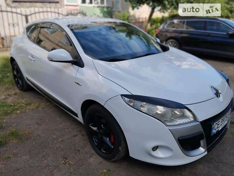 Купе Renault Megane 2010 в Чернівцях