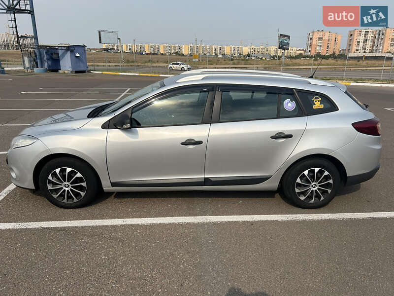 Универсал Renault Megane 2011 в 