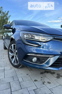 Хэтчбек Renault Megane 2016 в Калуше