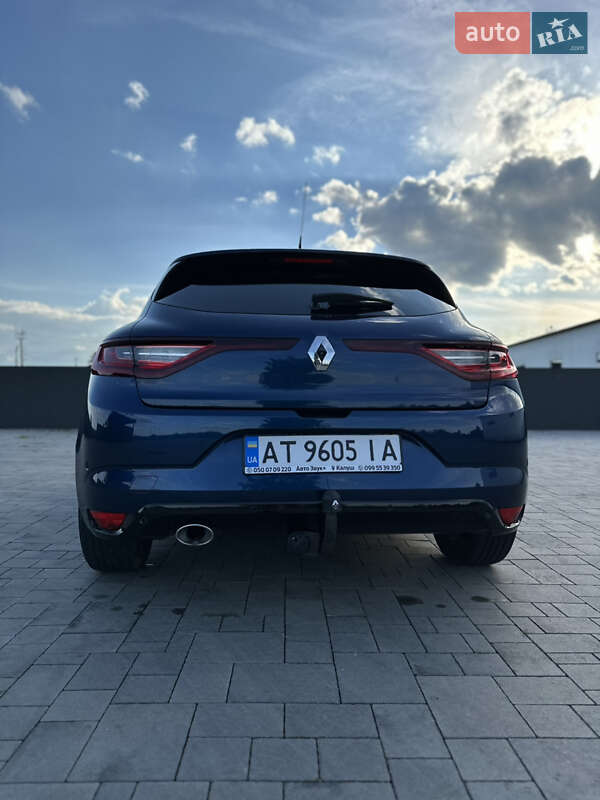 Хэтчбек Renault Megane 2016 в Калуше