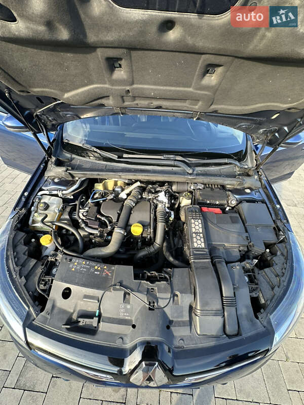 Хэтчбек Renault Megane 2016 в Калуше