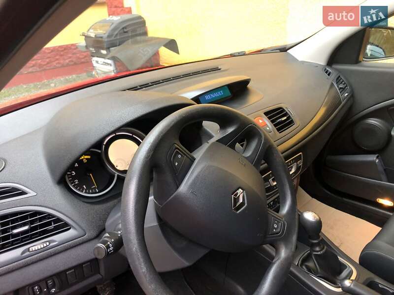 Універсал Renault Megane 2011 в Сарнах
