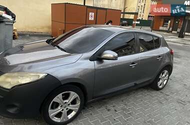 Хэтчбек Renault Megane 2010 в Добротове