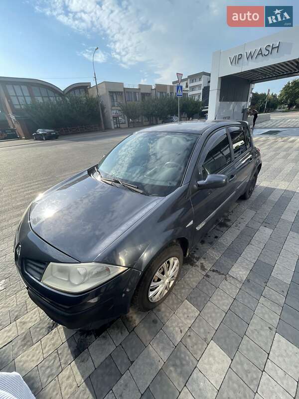 Хетчбек Renault Megane 2006 в Ужгороді