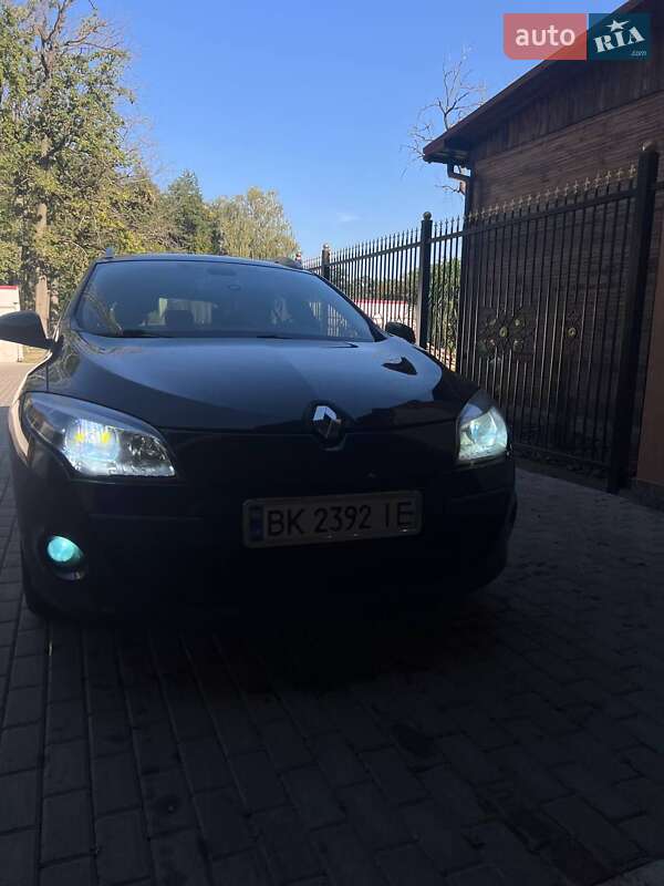 Универсал Renault Megane 2010 в Сарнах