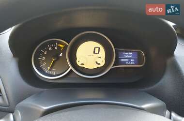 Хэтчбек Renault Megane 2010 в 