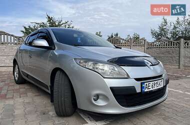 Хэтчбек Renault Megane 2009 в 