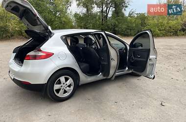 Хэтчбек Renault Megane 2009 в 