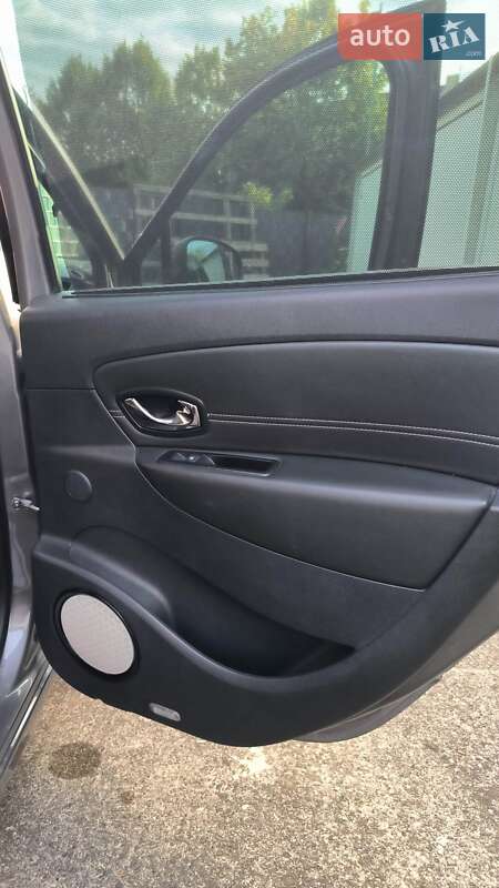 Универсал Renault Megane 2015 в Львове фото 15 Универсал Renault Megane 2015 в Львове