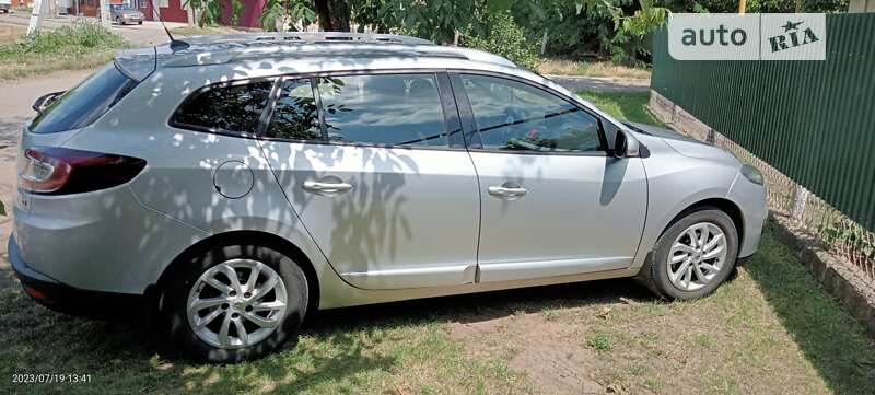 Универсал Renault Megane 2013 в Раздельной