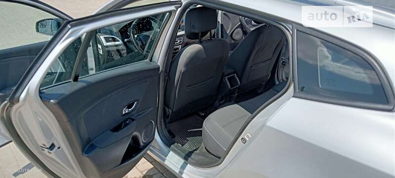 Универсал Renault Megane 2013 в Раздельной